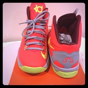 KDV Sneakers Size 6.5